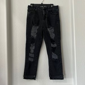 Mossimo ripped black high rise mom jean Size 12